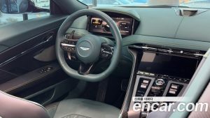 Astonmartin DB12 4.0 V8 Volante 2025 года из Южной Кореи