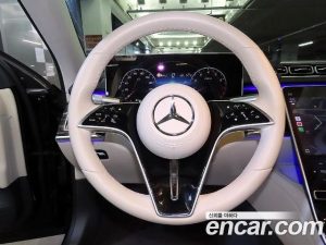 Mercedes-Benz S-Class S450L 4MATIC 2024 года из Южной Кореи