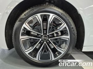 Audi A5 40 TFSI 4WD Advanced 2025 года из Южной Кореи
