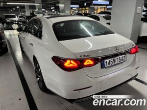 Mercedes-Benz E-Class E300 4MATIC Exclusive 2025 года из Южной Кореи