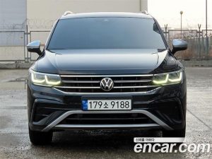 Volkswagen Tiguan 2.0 TSI Prestige 2023 года из Южной Кореи