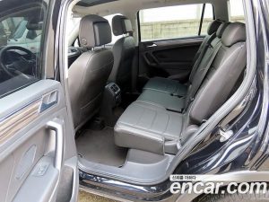 Volkswagen Tiguan 2.0 TSI Prestige 2023 года из Южной Кореи