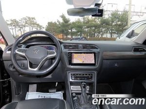 Volkswagen Tiguan 2.0 TSI Prestige 2023 года из Южной Кореи