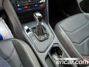 Volkswagen Tiguan 2.0 TSI Prestige 2023 года из Южной Кореи