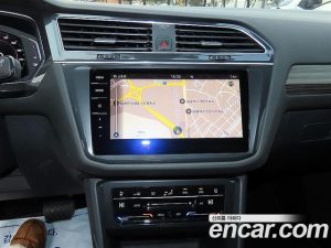 Volkswagen Tiguan 2.0 TSI Prestige 2023 года из Южной Кореи