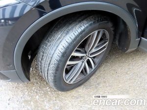 Volkswagen Tiguan 2.0 TSI Prestige 2023 года из Южной Кореи