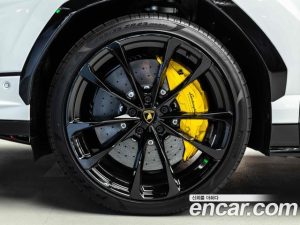 Lamborghini Urus 4.0 V8 S 2024 года из Южной Кореи
