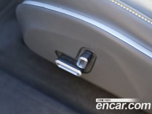 Ferrari Purosangue 6.5 V12 2025 года из Южной Кореи