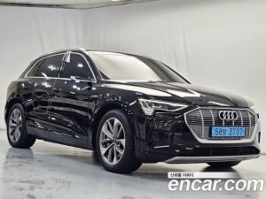 Audi e-tron 55 4WD 2023 года из Южной Кореи