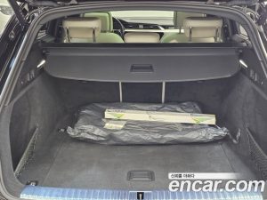 Audi e-tron 55 4WD 2023 года из Южной Кореи