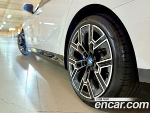 BMW 5-Series 530e xDrive M Sport 2025 года из Южной Кореи