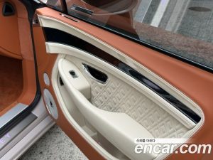 Bentley Continental 4.0 GT Azure 2023 года из Южной Кореи