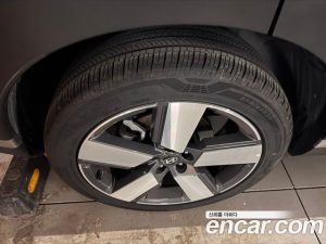 Hyundai Santafe Бензин 2.5T 2WD 2025 года из Южной Кореи