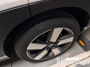 Hyundai Santafe Бензин 2.5T 2WD 2025 года из Южной Кореи