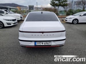 Hyundai Grandeur Calligraphy 2024 года из Южной Кореи