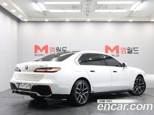 BMW 7-Series 740i xDrive M Sport 2024 года из Южной Кореи