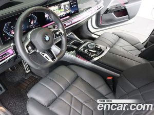 BMW 7-Series 740i xDrive M Sport 2024 года из Южной Кореи