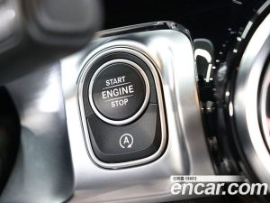 Mercedes-Benz GLB-Class GLB250 4MATIC 2024 года из Южной Кореи