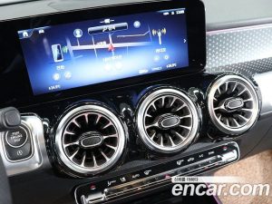 Mercedes-Benz GLB-Class GLB250 4MATIC 2024 года из Южной Кореи