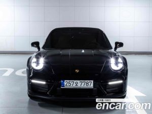 Porsche 911 CARRERA 4 GTS Cabriolet 2023 года из Южной Кореи