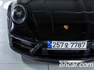 Porsche 911 CARRERA 4 GTS Cabriolet 2023 года из Южной Кореи