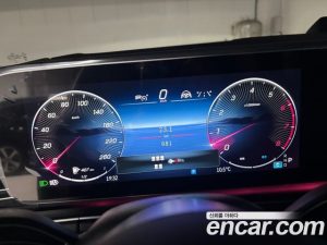 Mercedes-Benz GLS-Class GLS450 4MATIC 2025 года из Южной Кореи