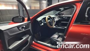 Volvo S60 B5 R- 2022 года из Южной Кореи