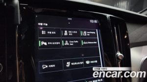 Volvo S60 B5 R- 2022 года из Южной Кореи