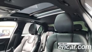 Volvo S60 B5 R- 2022 года из Южной Кореи