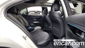 Mercedes-Benz E-Class E200 Avantgarde 2025 года из Южной Кореи