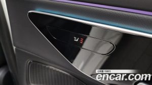 Mercedes-Benz E-Class E200 Avantgarde 2025 года из Южной Кореи