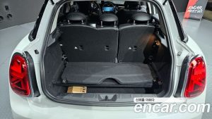 Mini Cooper 5Door CLASSIC 2024 года из Южной Кореи