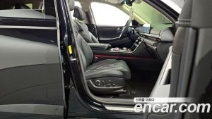 Genesis GV80 2.5T Бензин AWD 2024 года из Южной Кореи