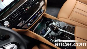 BMW 5-Series 520i Luxury 2023 года из Южной Кореи