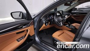 BMW 5-Series 520i Luxury 2023 года из Южной Кореи