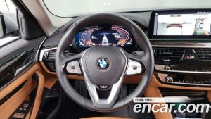 BMW 5-Series 520i Luxury 2023 года из Южной Кореи