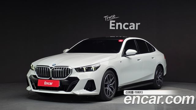BMW 5-Series 520i M Sport 2025 года из Кореи