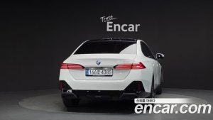 BMW 5-Series 520i M Sport 2025 года из Южной Кореи