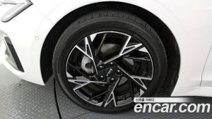 Kia K5 Signature 2024 года из Южной Кореи