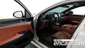 Kia K5 Signature 2024 года из Южной Кореи