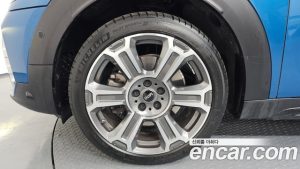 Mini Countryman ALL4 CLASSIC COMFORT PACK 2023 года из Южной Кореи