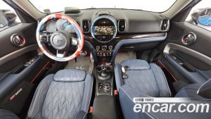 Mini Countryman ALL4 CLASSIC COMFORT PACK 2023 года из Южной Кореи