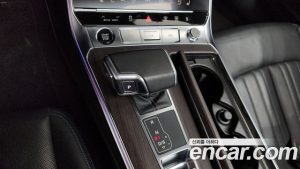 Audi A6 45 TDI 4WD Premium 2023 года из Южной Кореи