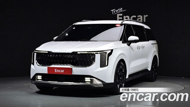 Kia Canival Бензин 7-Seater Signature 2025 года из Кореи