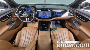 Mercedes-Benz E-Class E300 4MATIC AMG Line 2024 года из Южной Кореи