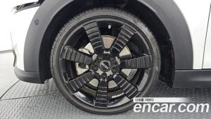 Mini Cooper Convertible RESOLUTE Edition 2024 года из Южной Кореи