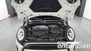Mini Cooper Convertible RESOLUTE Edition 2024 года из Южной Кореи