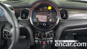 Mini Cooper Convertible RESOLUTE Edition 2024 года из Южной Кореи