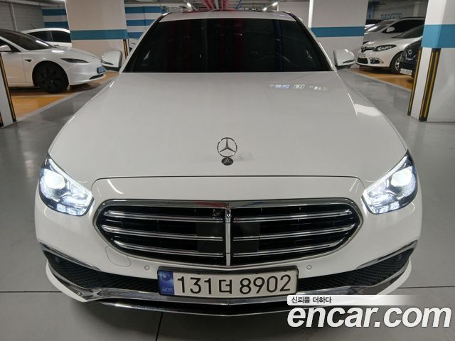 Mercedes-Benz E-Class E220d 4MATIC Exclusive 2023 года из Кореи