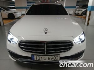 Mercedes-Benz E-Class E220d 4MATIC Exclusive 2023 года из Южной Кореи